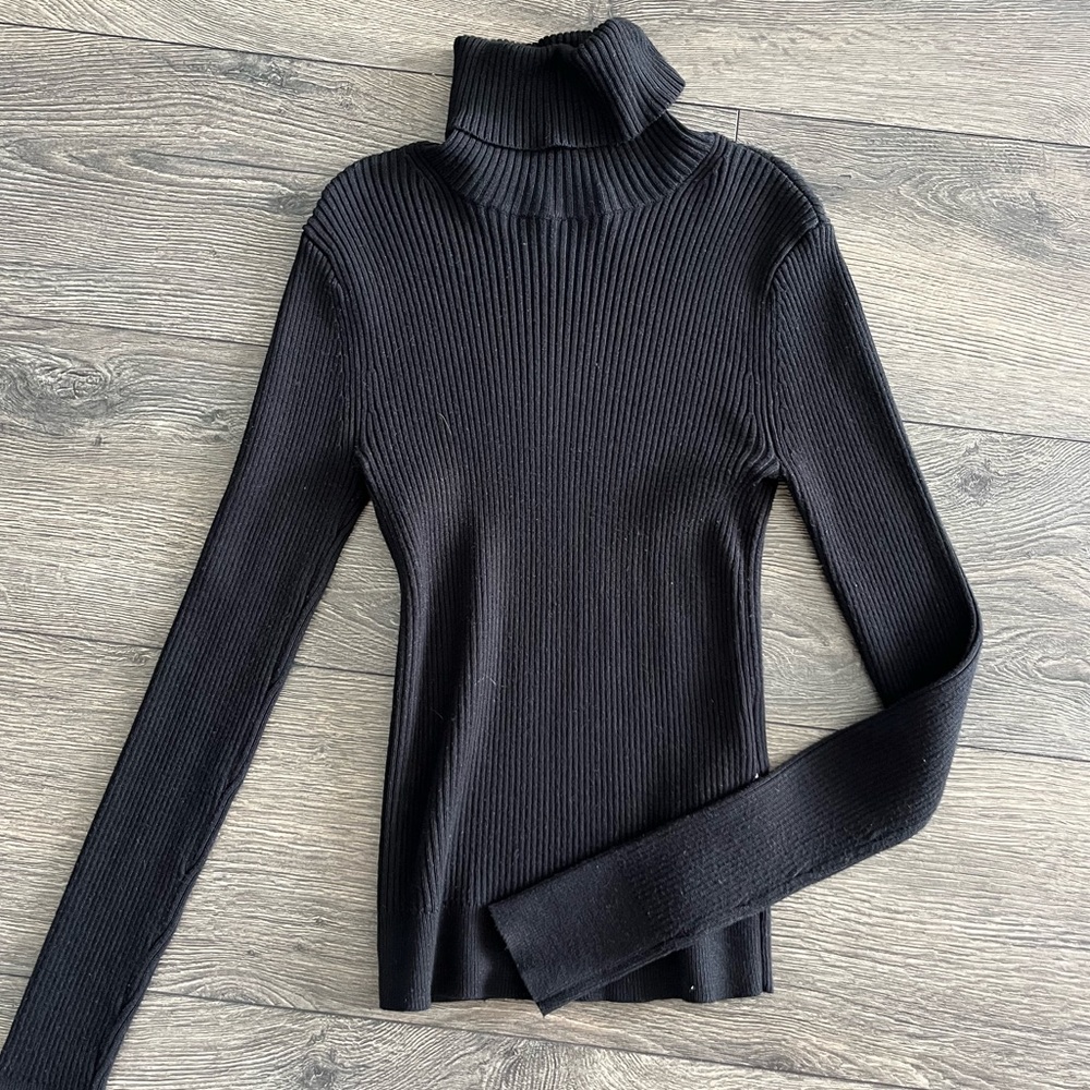 Abercrombie black turtleneck sweater